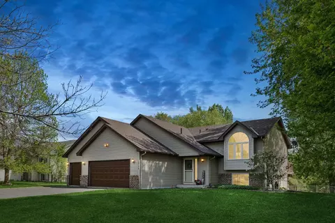 20176 Calgary Trl, Farmington, MN 55024