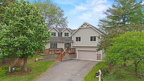 5295 Pleasant Ct W, White Bear Township, MN 55110