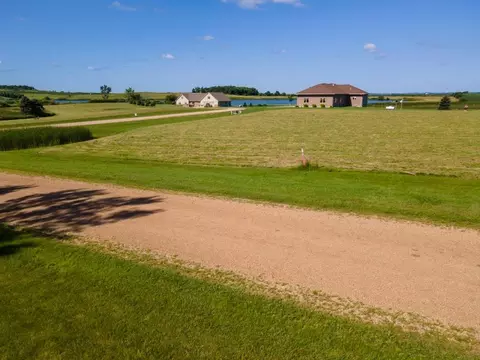 120 Heritage Trl, Hadley, MN 56151