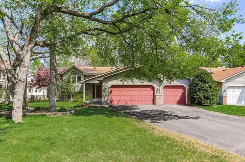 12108 W River Rd, Champlin, MN 55316