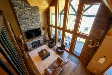 Living - 4380 Pine Point Dr NW, Walker, MN 56484 photo 6 of 8