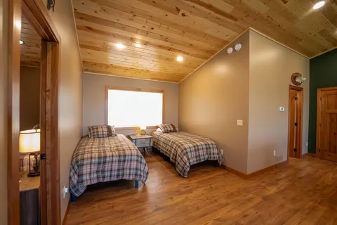 Bedroom - 4380 Pine Point Dr NW, Walker, MN 56484 photo 5 of 6