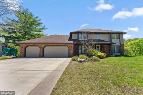 9530 Riverview Ave S, Bloomington, MN 55425