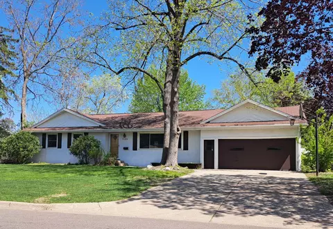 7124 Kyle Ave N, Brooklyn Center, MN 55429