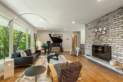 5709 Deville Dr, Edina, MN 55436 photo 9