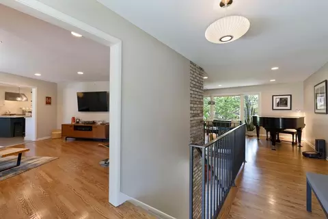 5709 Deville Dr, Edina, MN 55436 photo 6
