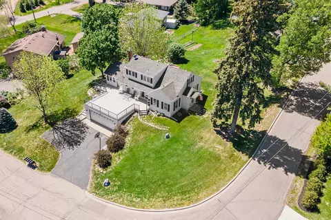 1045 Loma Linda Ave, Mound, MN 55364