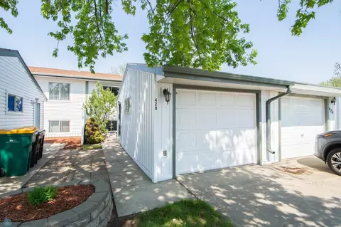 428 22nd St E, West Fargo, ND 58078