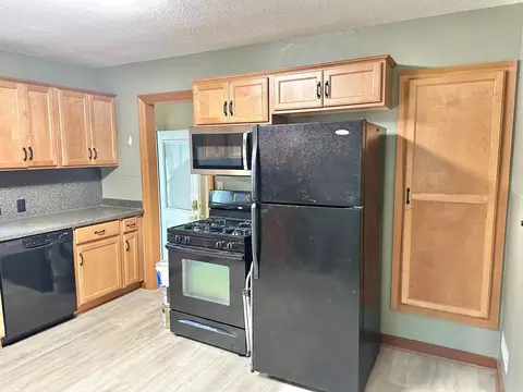 1429 Circle Dr, Albert Lea, MN 56007 photo 8