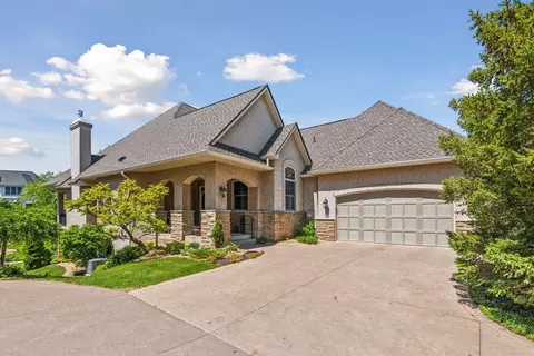 130 Stonebridge Rd, Lilydale, MN 55118