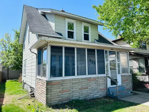 1536 Concordia Ave, Saint Paul, MN 55104