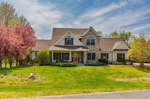 770 Valley View Rd SW, Oronoco, MN 55960