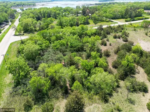 14 Nnn County Road 44, South Haven, MN 55382