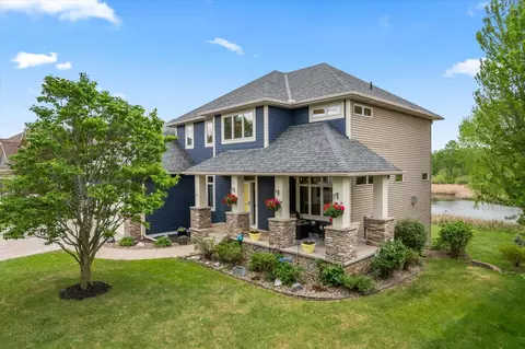 6287 W Shadow Lake Dr, Lino Lakes, MN 55014