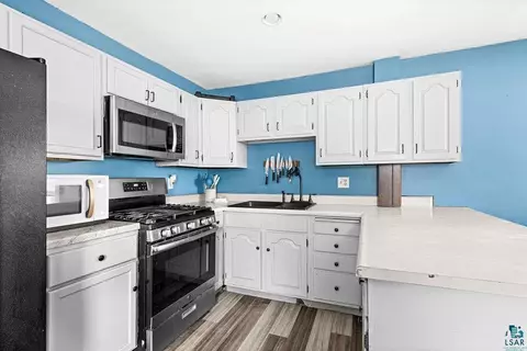 109 W 10th St N, Duluth, MN 55806 photo 11