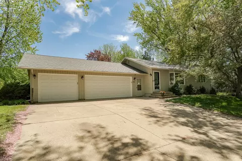 1840 13th Ave NE, Rochester, MN 55906
