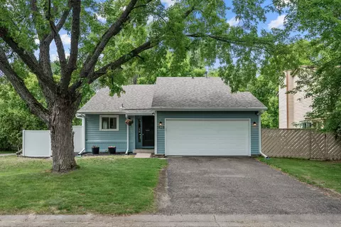 1428 Willow Creek Ln, Shoreview, MN 55126