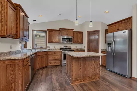 185 Glenview Loop, Saint Cloud, MN 56303 photo 6