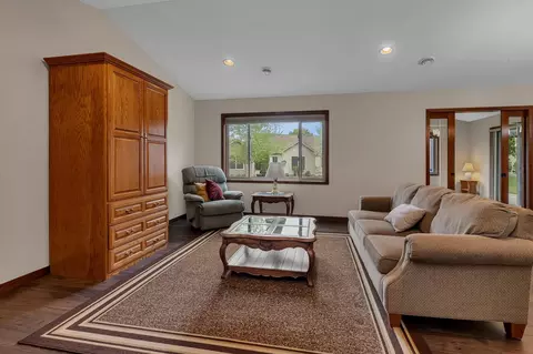 185 Glenview Loop, Saint Cloud, MN 56303 photo 12
