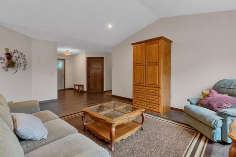 185 Glenview Loop, Saint Cloud, MN 56303 photo 10