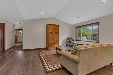185 Glenview Loop, Saint Cloud, MN 56303 photo 11