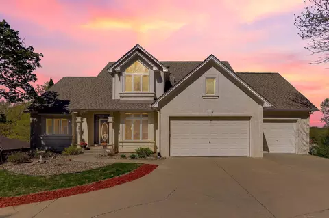 15807 W Avenue Ave SE, Prior Lake, MN 55372
