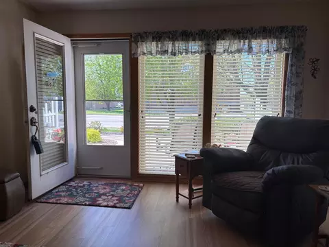Entry Way - 40 W Broadway, Plainview, MN 55964 photo 1 of 7