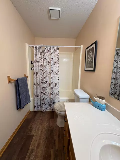 Bath - 40 W Broadway, Plainview, MN 55964 photo 7 of 9