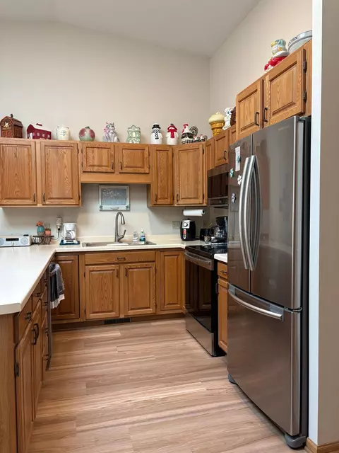 Kitchen - 40 W Broadway, Plainview, MN 55964 photo 3 of 5