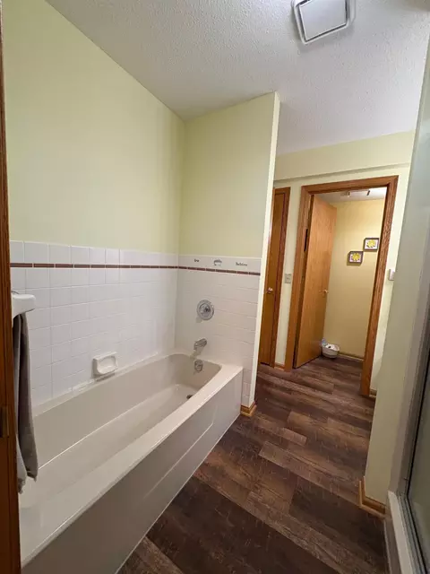 Bath - 40 W Broadway, Plainview, MN 55964 photo 6 of 9