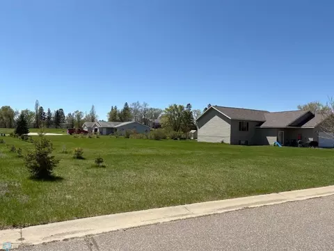 1101 Tamarac Ave, Frazee, MN 56544
