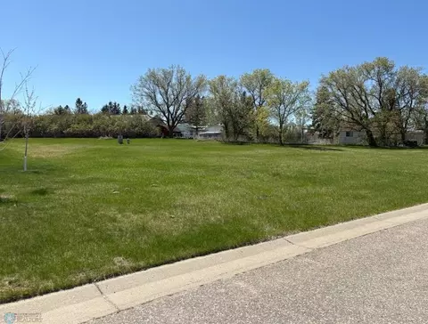 1111 Red Willow Cir, Frazee, MN 56544