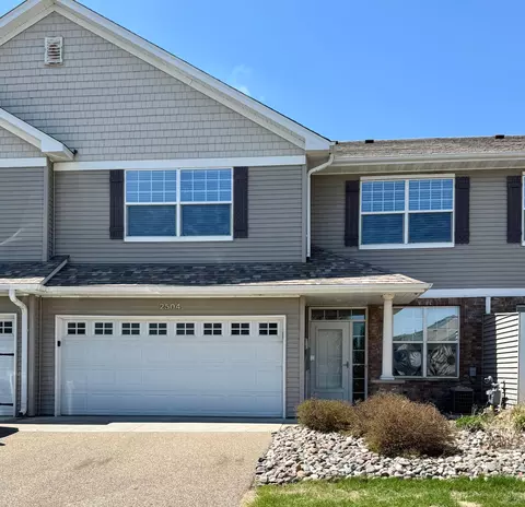 2504 Country View Dr, Northfield, MN 55057