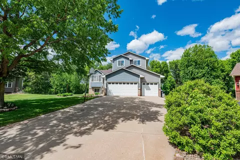 155 Palomino Ln, Lino Lakes, MN 55014