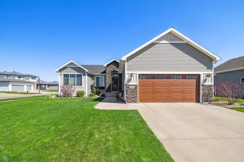 1330 30th Ave W, West Fargo, ND 58078