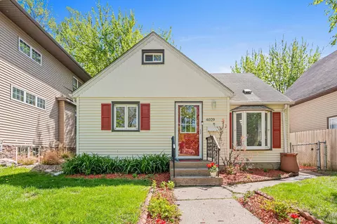 4029 6th St NE, Columbia Heights, MN 55421
