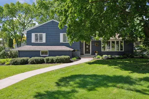 4405 Dunham Dr, Edina, MN 55435