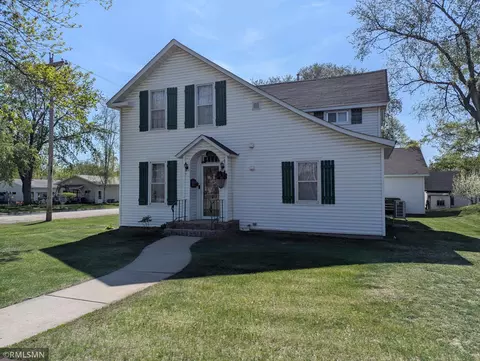 532 Main St S, Sauk Centre, MN 56378