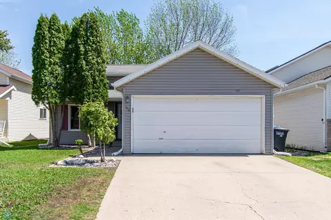 750 47 12 St S, Fargo, ND 58103
