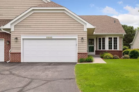 8990 Deer Run Dr, Victoria, MN 55386