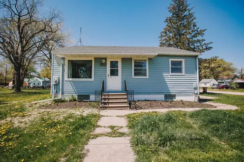 26593 541st Ave, Lansing, MN 55950