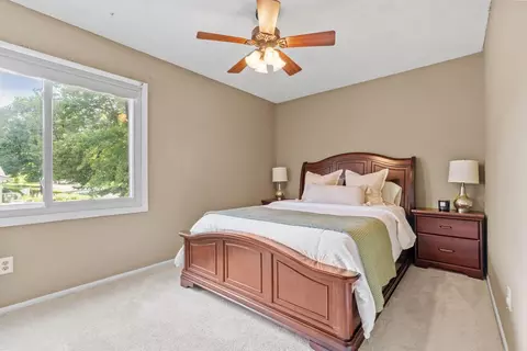 1862 Carnelian Ln, Eagan, MN 55122 photo 23