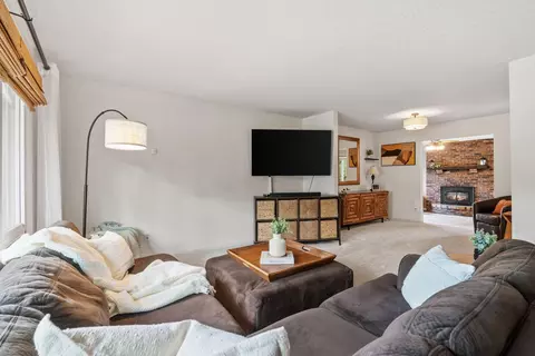1862 Carnelian Ln, Eagan, MN 55122 photo 12