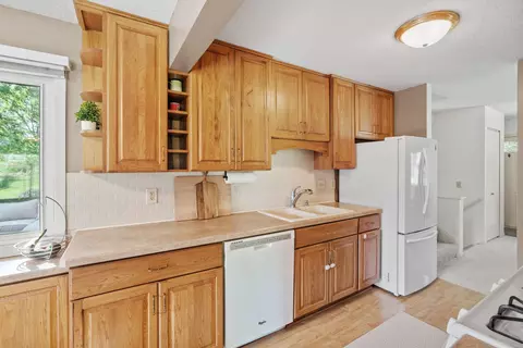 1862 Carnelian Ln, Eagan, MN 55122 photo 20