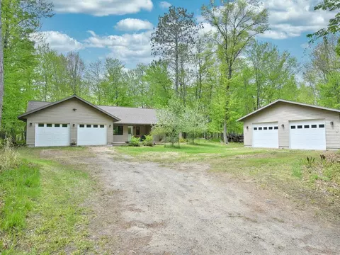 26221 Tinquist Rd, Cohasset, MN 55721