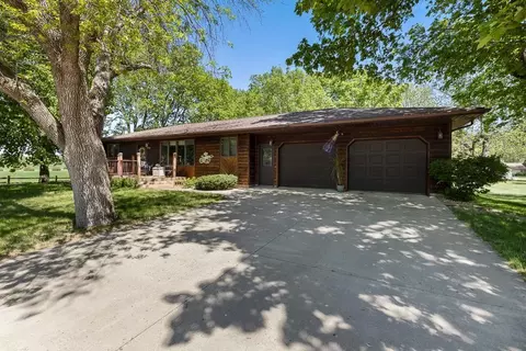 502 N Bruce St, Marshall, MN 56258