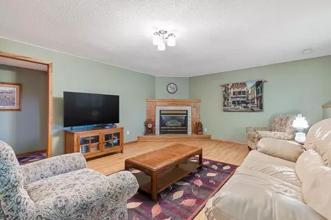 502 N Bruce St, Marshall, MN 56258 photo 35