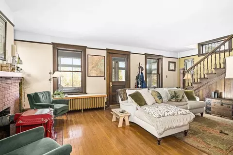 Living - 6029 London Rd, Duluth, MN 55804 photo 4 of 4