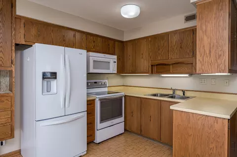 529 Spring St #2, Kenyon, MN 55946 photo 9