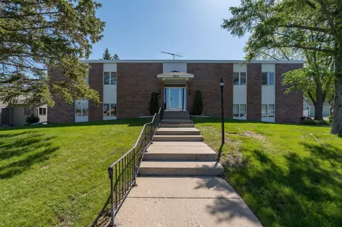 529 Spring St #2, Kenyon, MN 55946